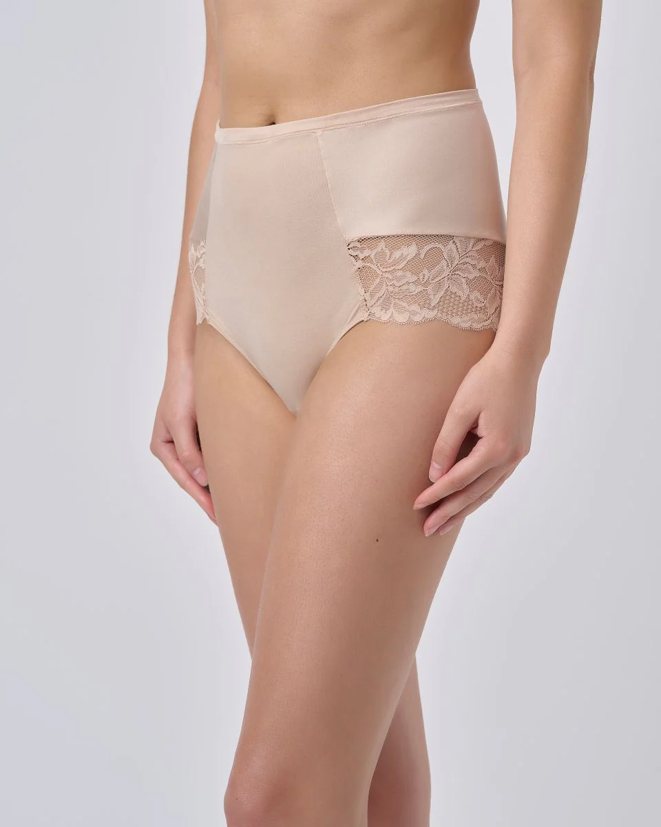 תחתון מקסי מיקרו  משולב תחרה - NUDE - Image 3