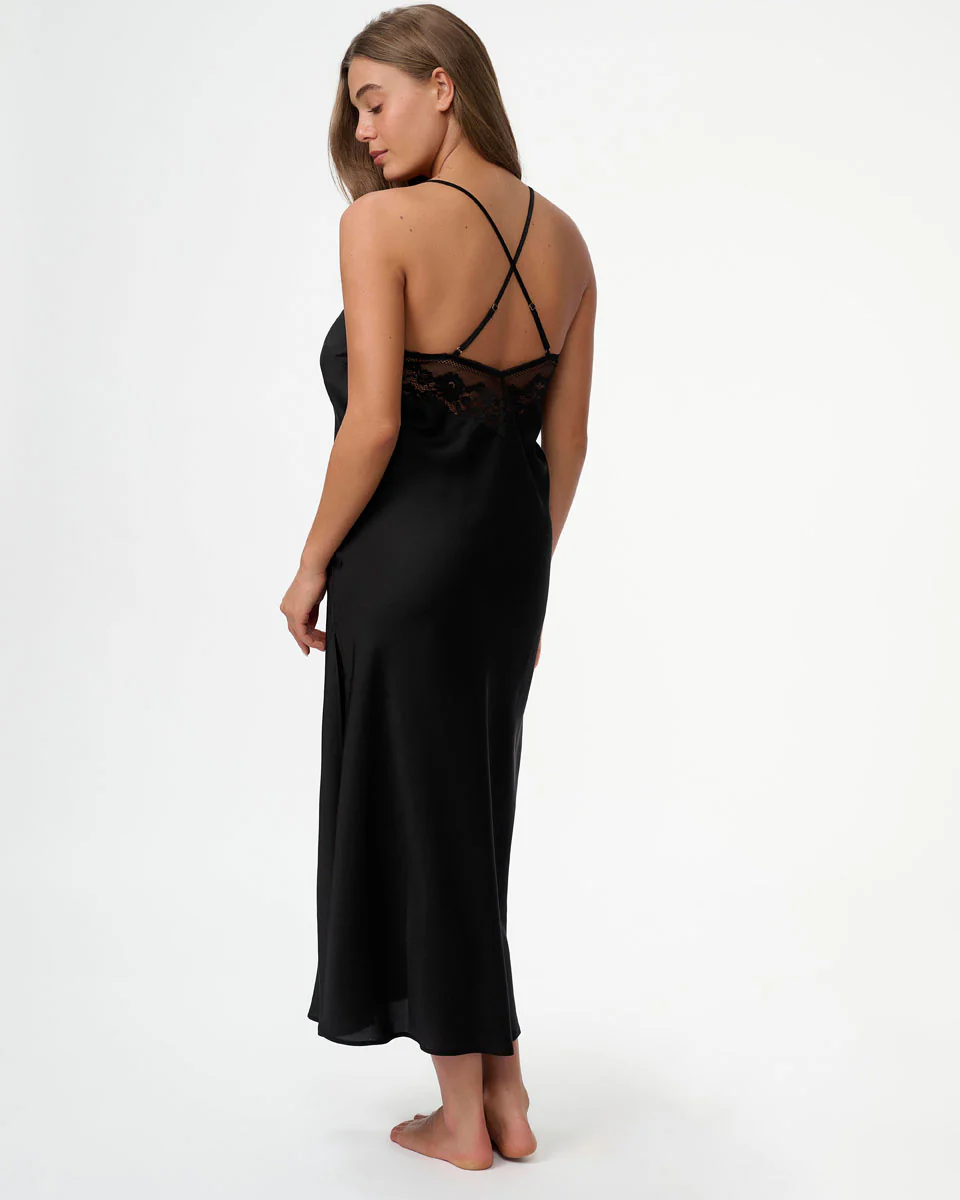 כותונת סאטן מקסי עם שסע בצד בשילוב תחרה - BLACK - Image 3
